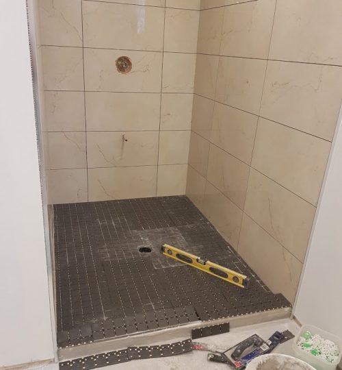 17 Shower floor